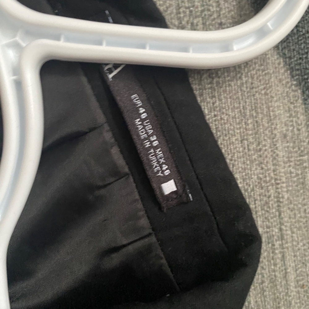 Suit - Picture 5 of 5